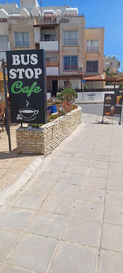 דירות לרנקה Olive Island מראה חיצוני תמונה